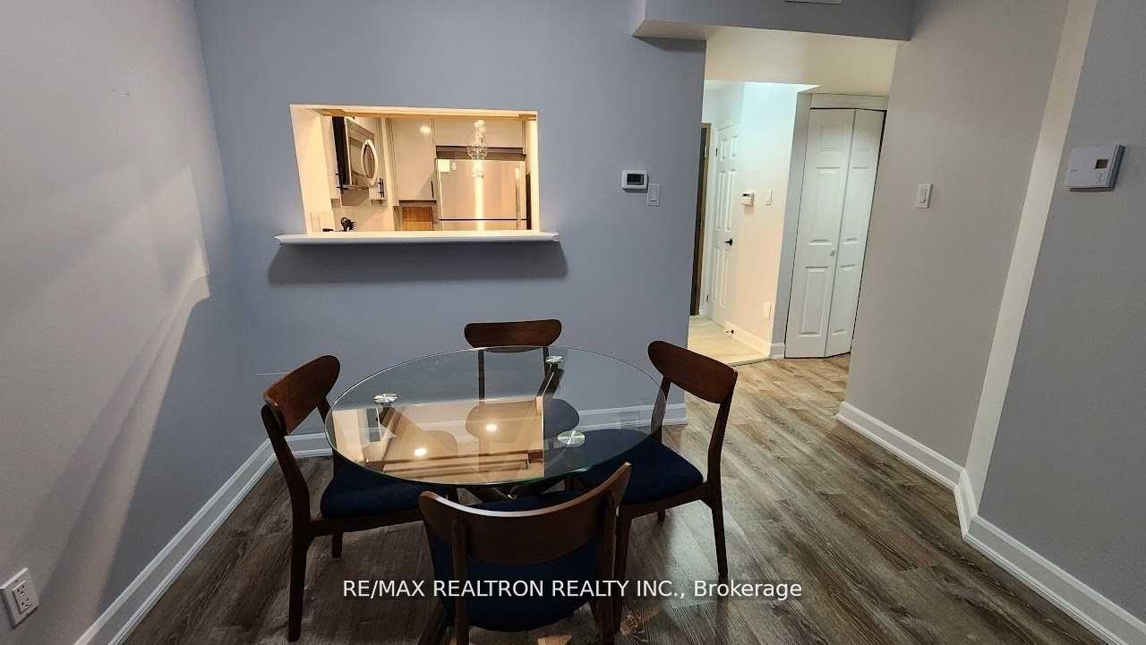 1 Bedroom Condo at 7 Broadway, Toronto For sale
