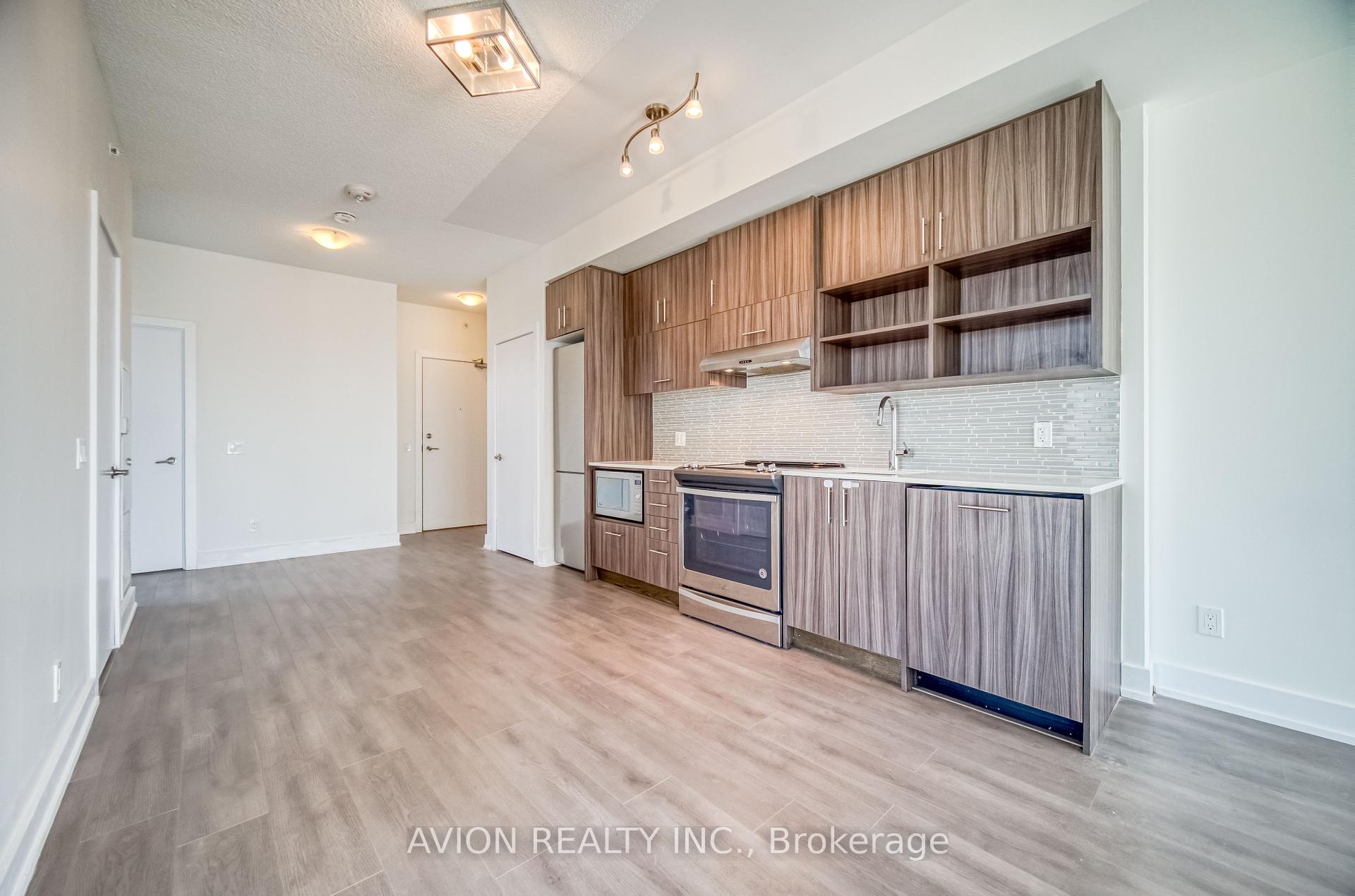 2 Bedrooms Condo at 128 Fairview Mall,  Toronto For sale