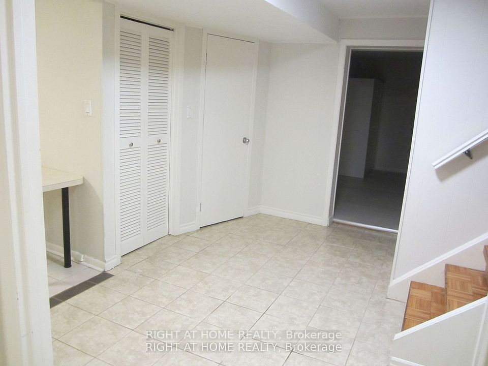 #Bsmnt - 289 Churchill Avenue, Toronto, ON M2R 1E5