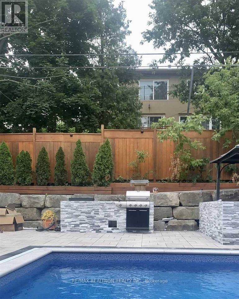 Gas Bbq + Gas Fireplace in Backyard