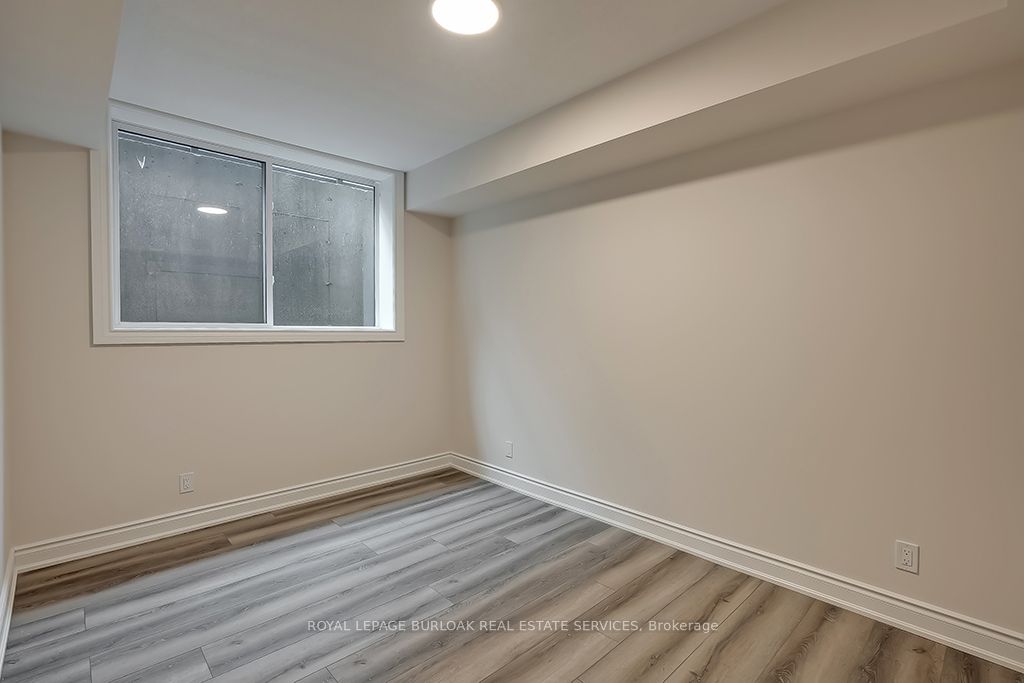 261 King Street E, #0C