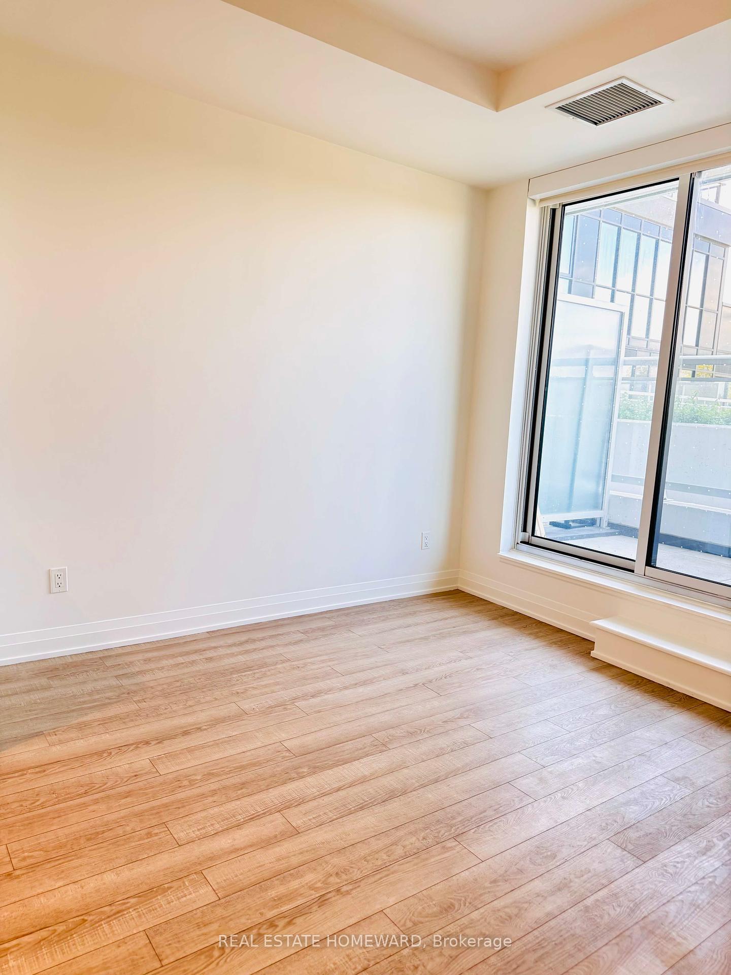 2 Bedrooms Condo at 286 Main, Toronto For sale