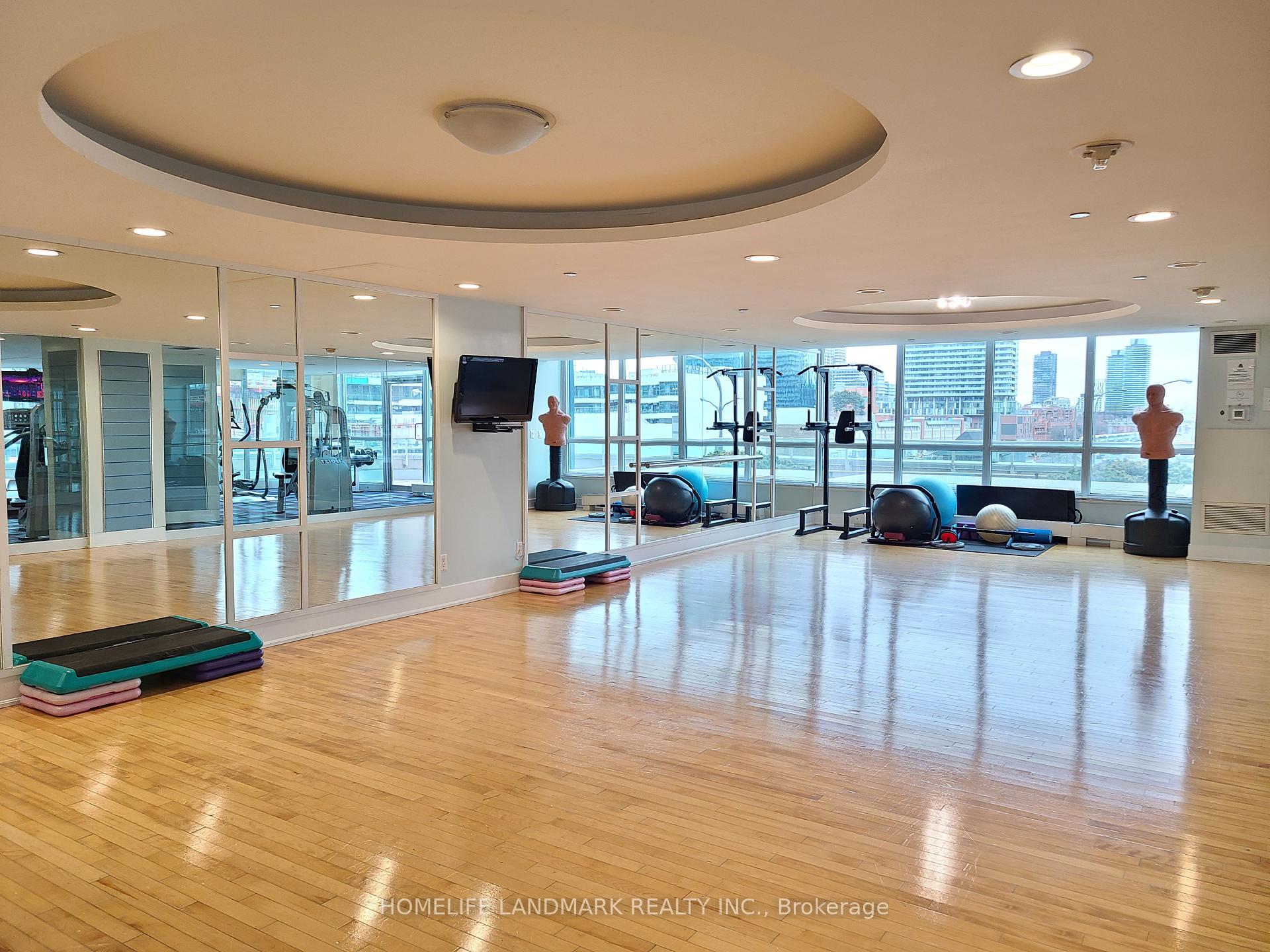 1 Bedroom Condo at 18 Yonge, Toronto For sale