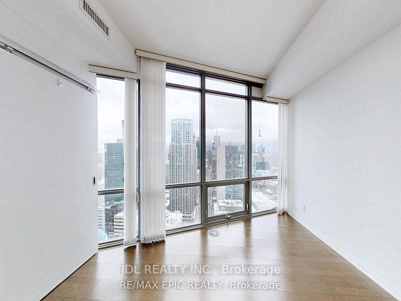 2 Bedrooms Condo at 832 Bay, Toronto For sale