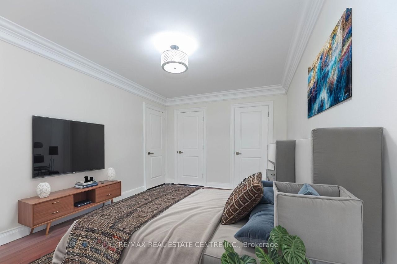 44 Burwick Avenue
