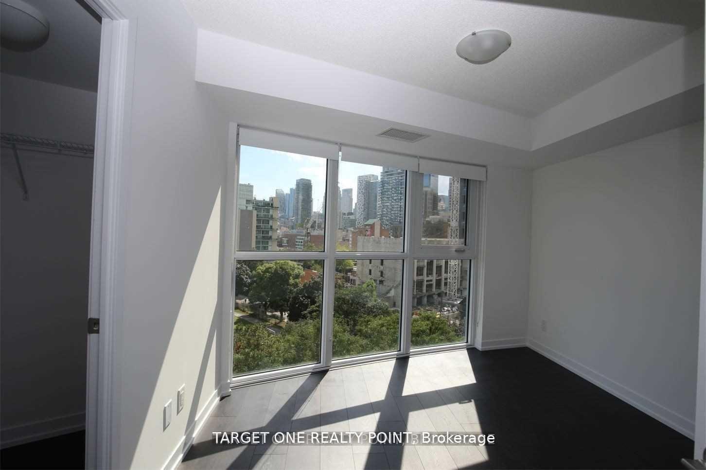 2 Bedrooms Condo at 219 Dundas,  Toronto For sale