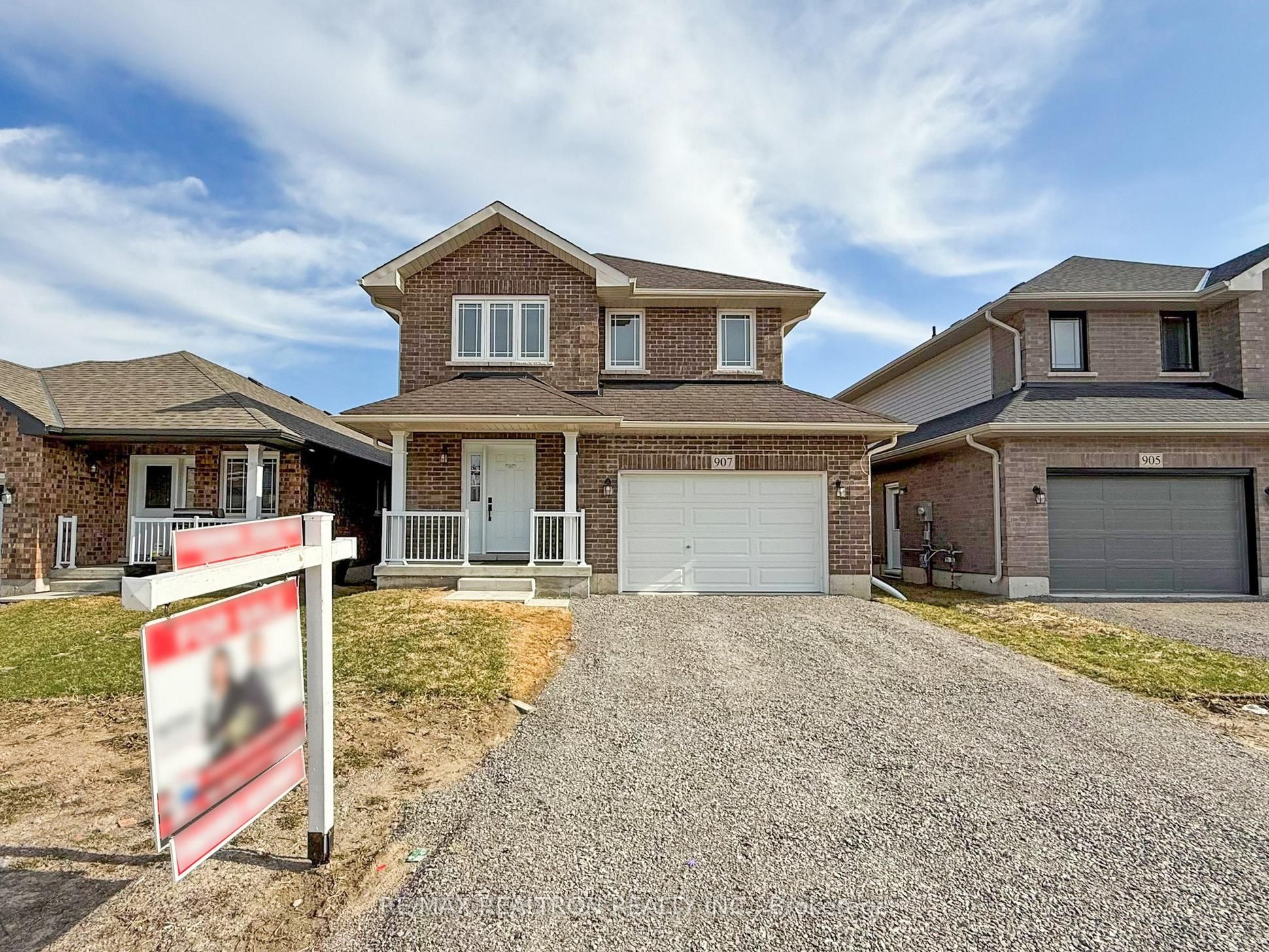 907 Bamford Terrace, Peterborough North, ON K9K 0H3