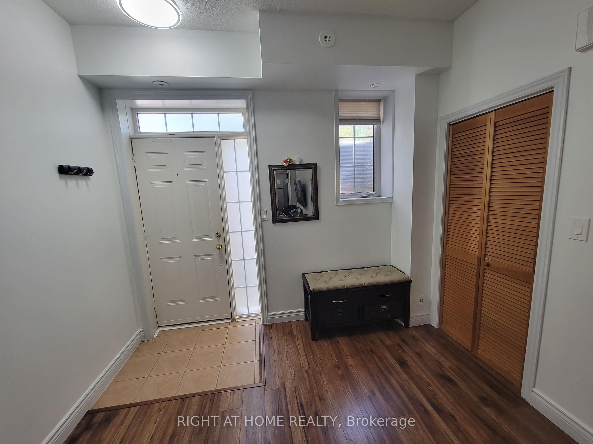 1 Bedroom Condo at 625 Shoreline, Mississauga For sale