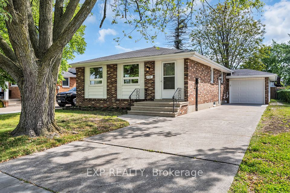 2780 Forest Glade