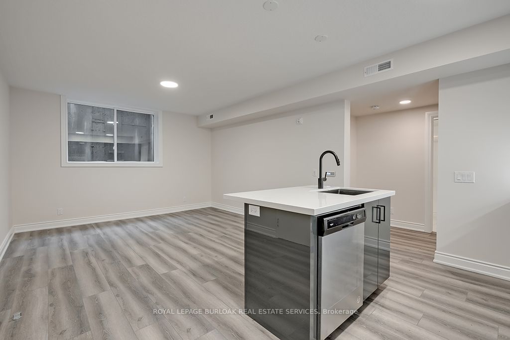 261 King Street E, #0C