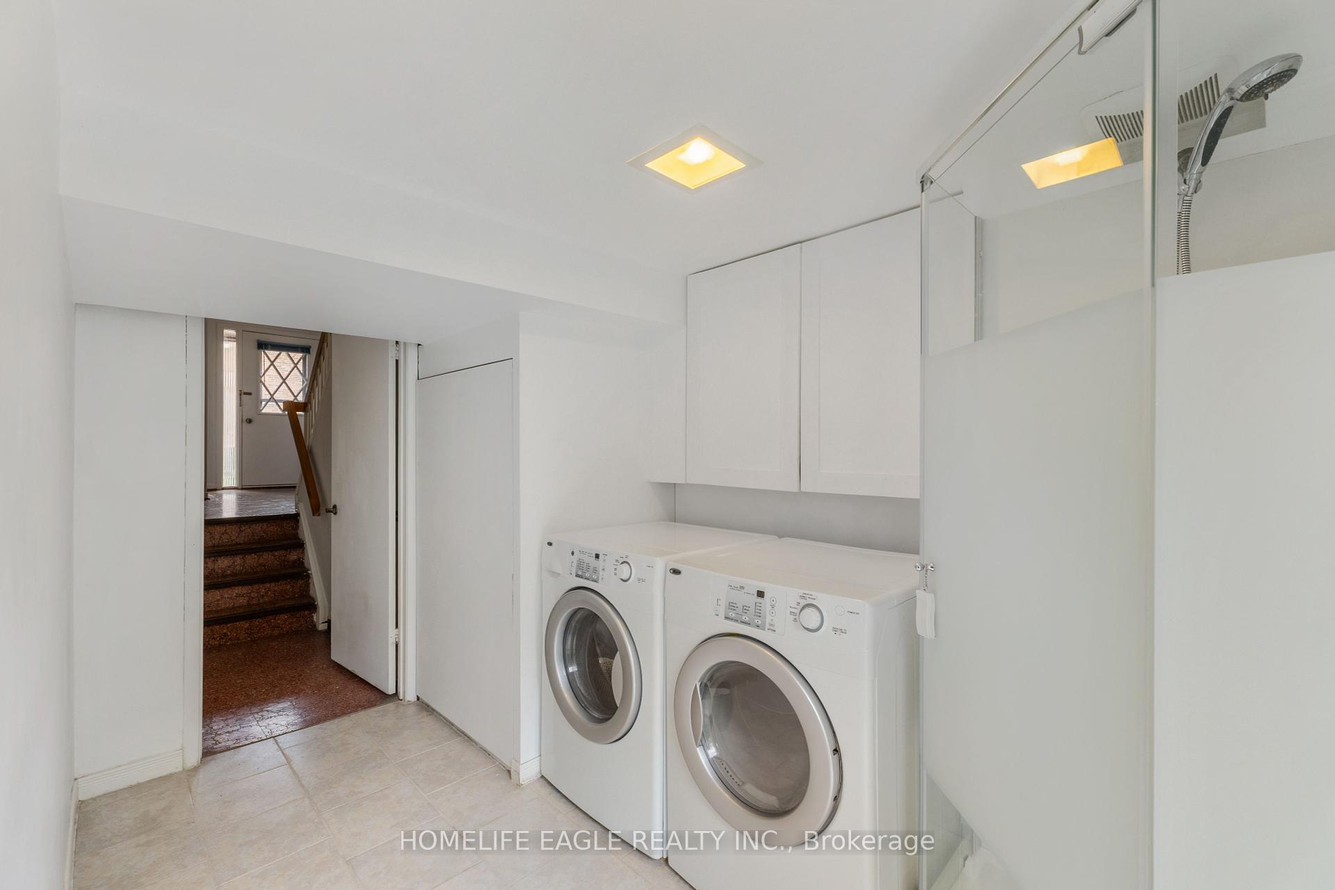 4 Bedrooms Condo at 3000 Midland, Toronto For sale