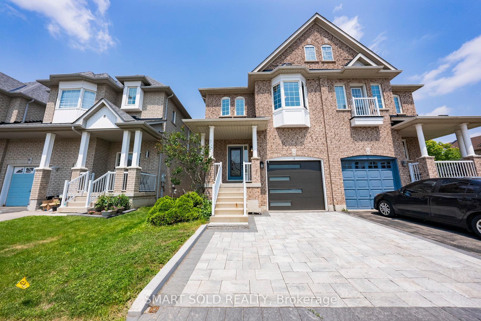 4 Almejo Avenue, Richmond Hill, ON L4S 2X4