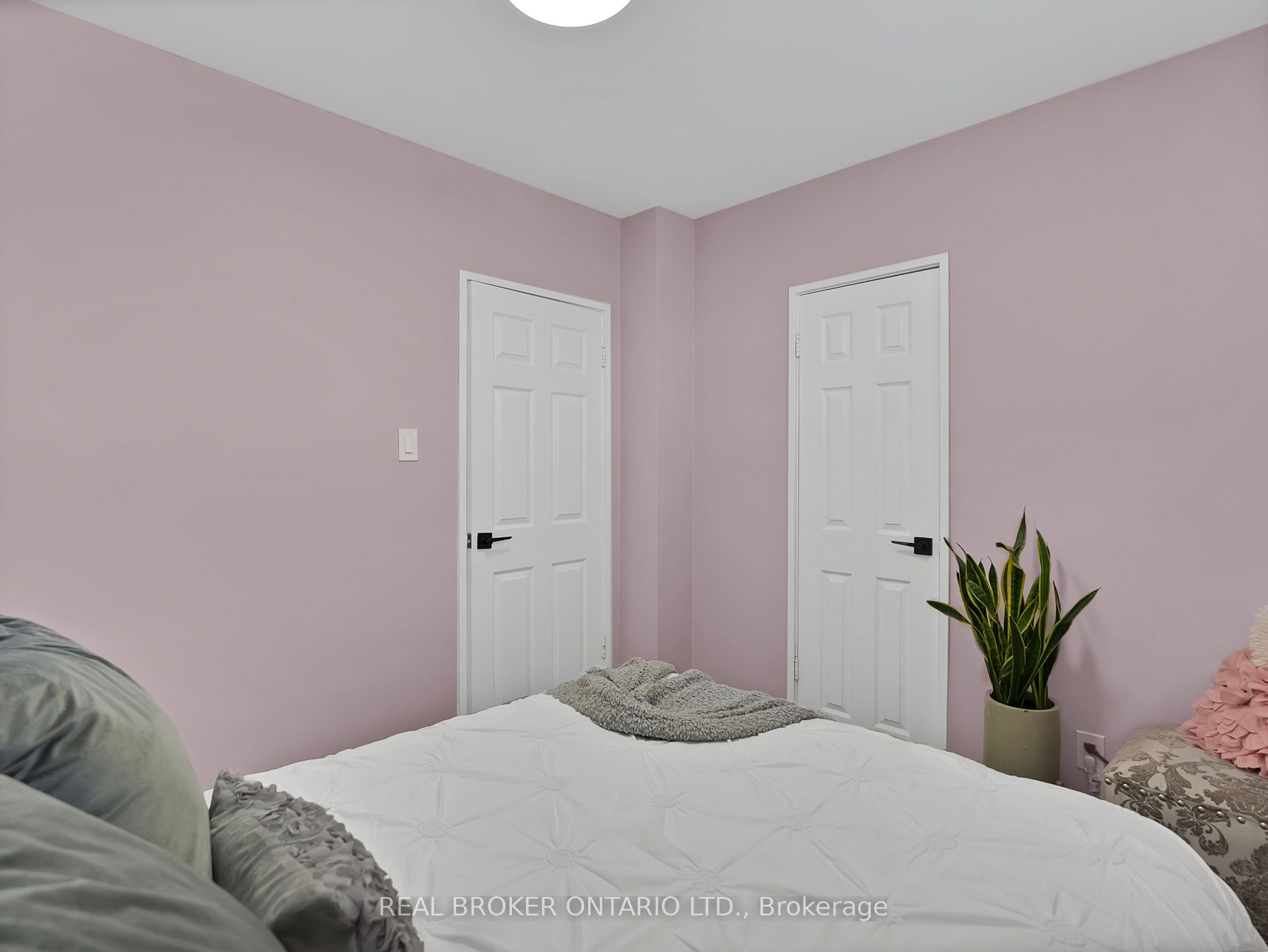 1005 Walton Boulevard
