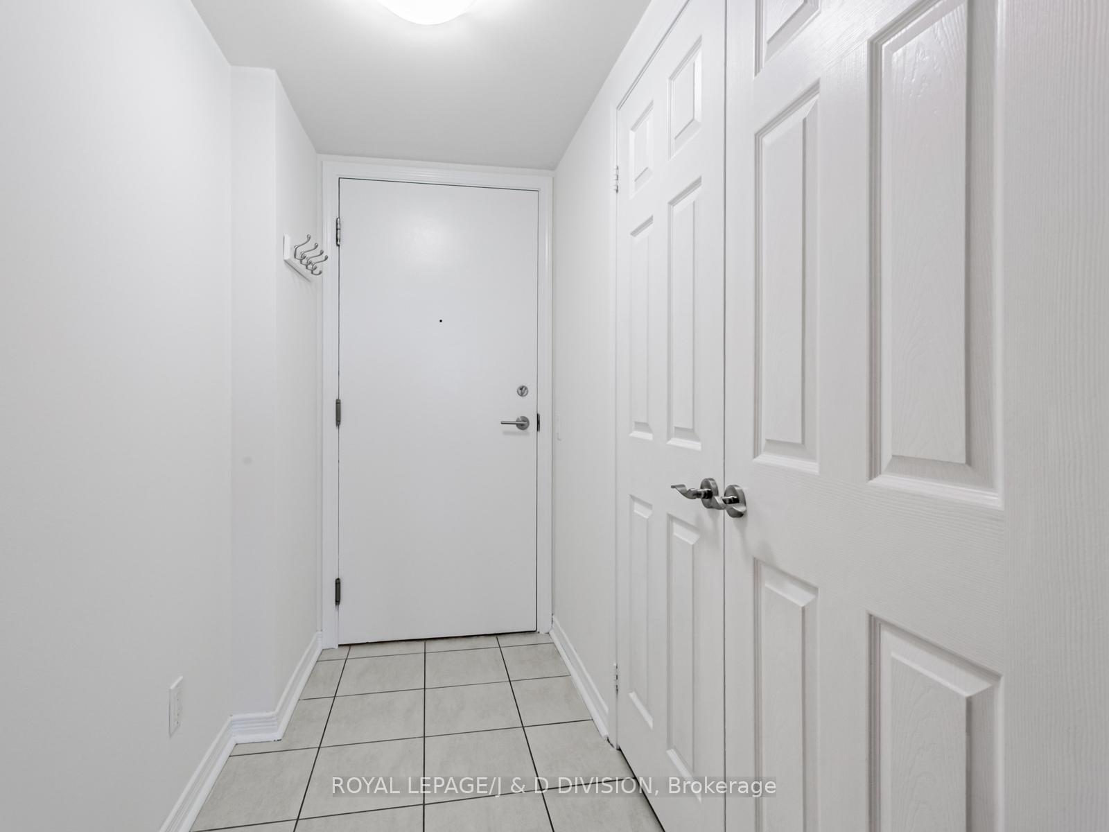 3 Bedrooms Condo at 60 Heintzman, Toronto For sale
