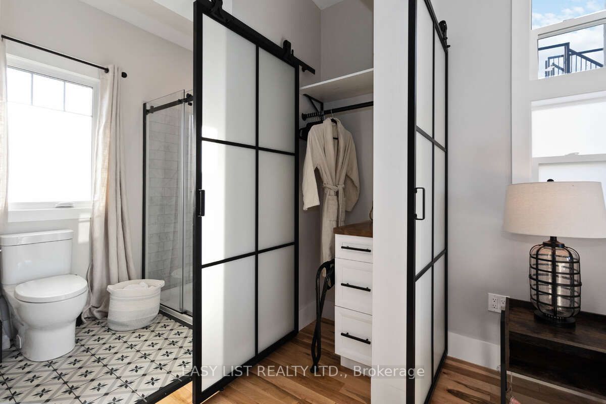 693 Mason Beach Road, #3