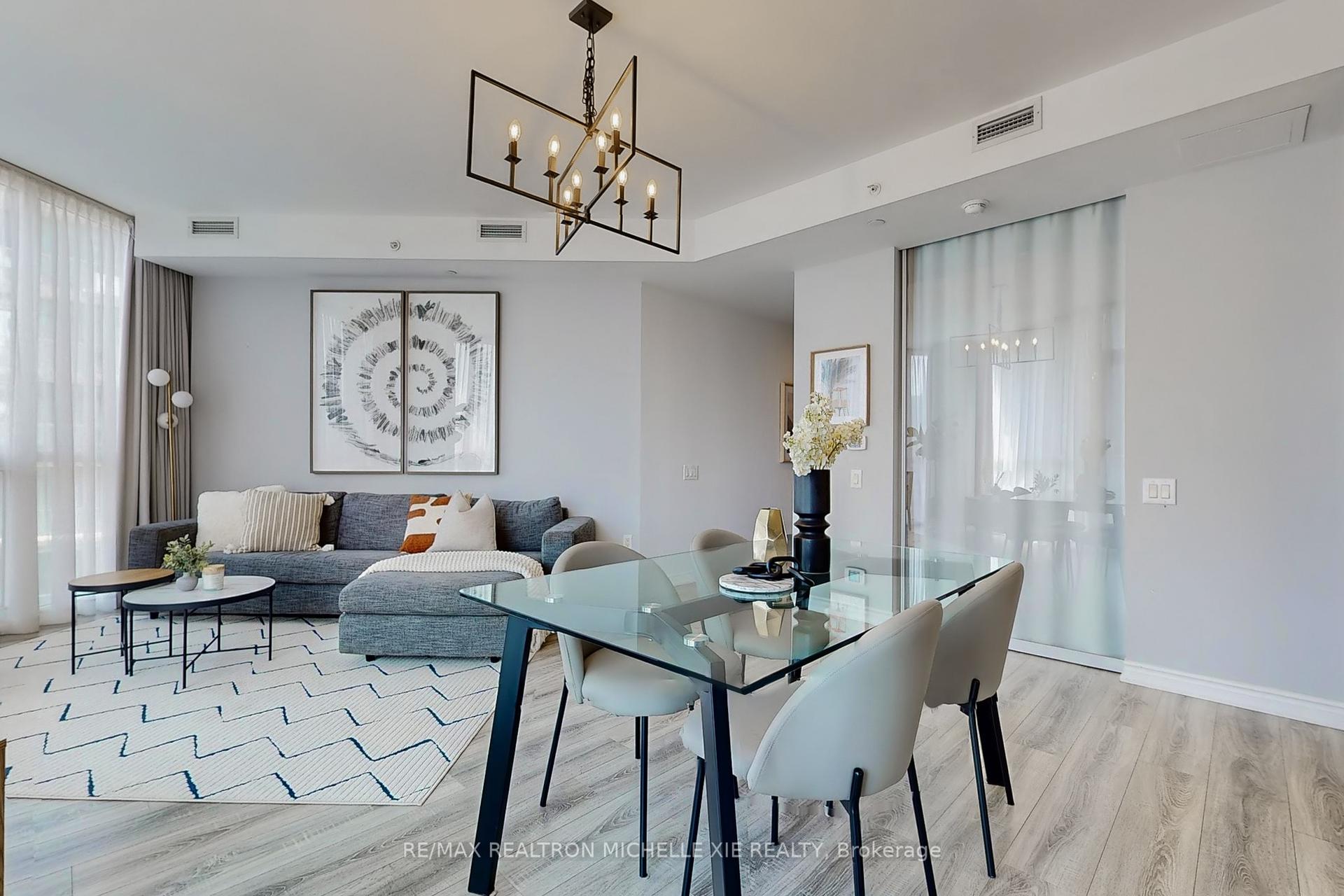2 Bedrooms Condo at 45 Charles, Toronto For sale