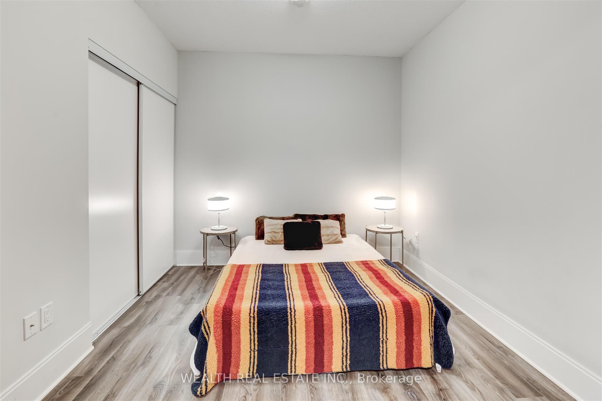 1 Bedroom Condo at 560 Front,  Toronto For sale