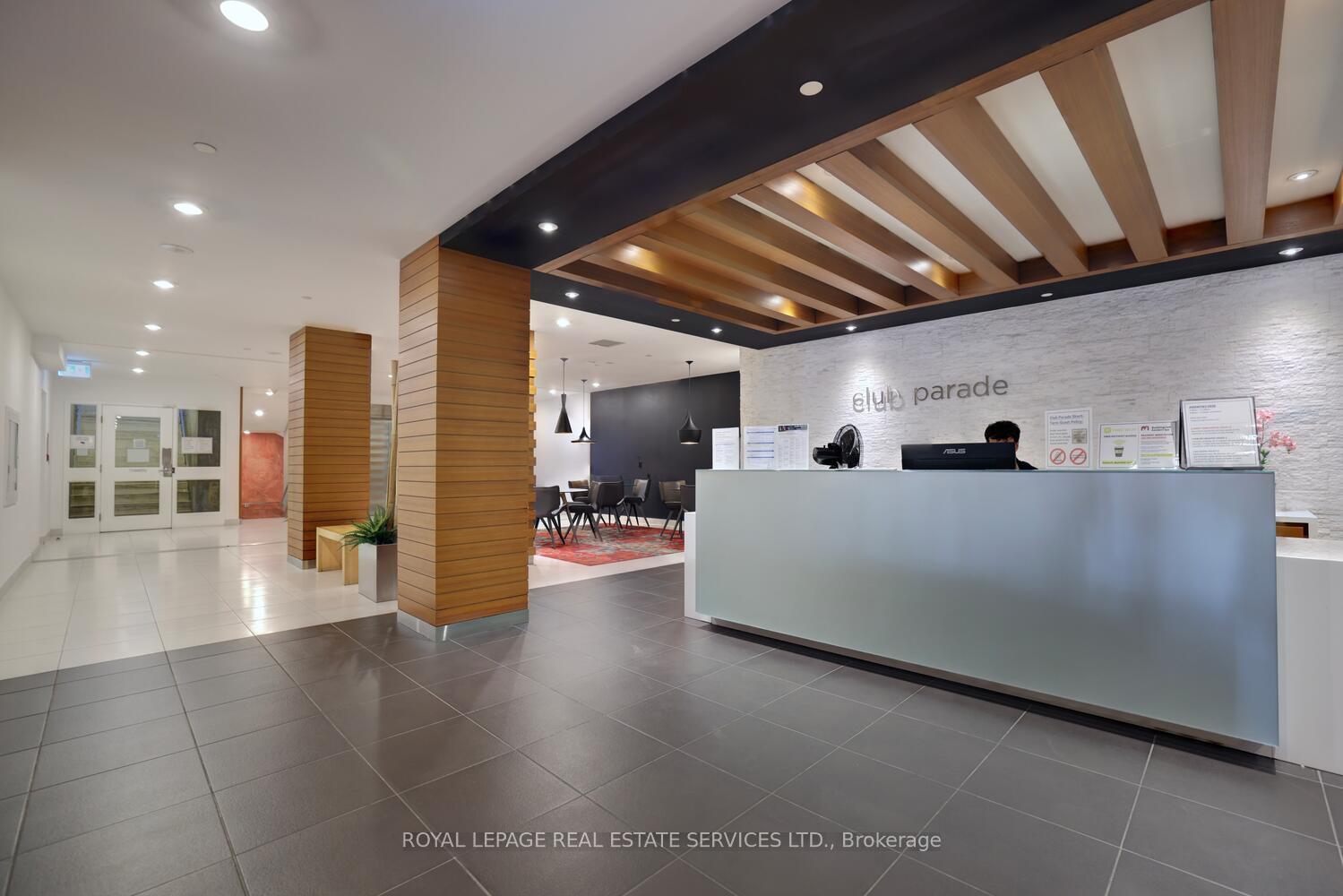 1 Bedroom Condo at 15 Iceboat,  Toronto For sale