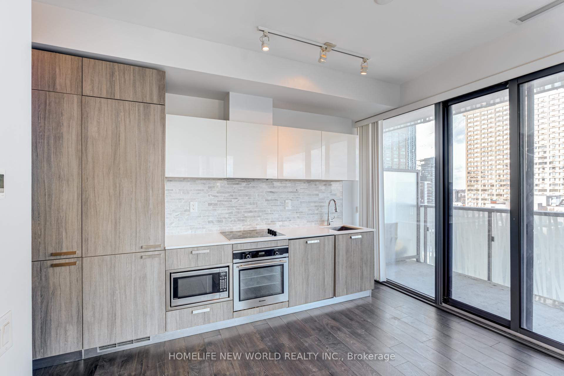 1 Bedroom Condo at 50 Charles, Toronto For sale