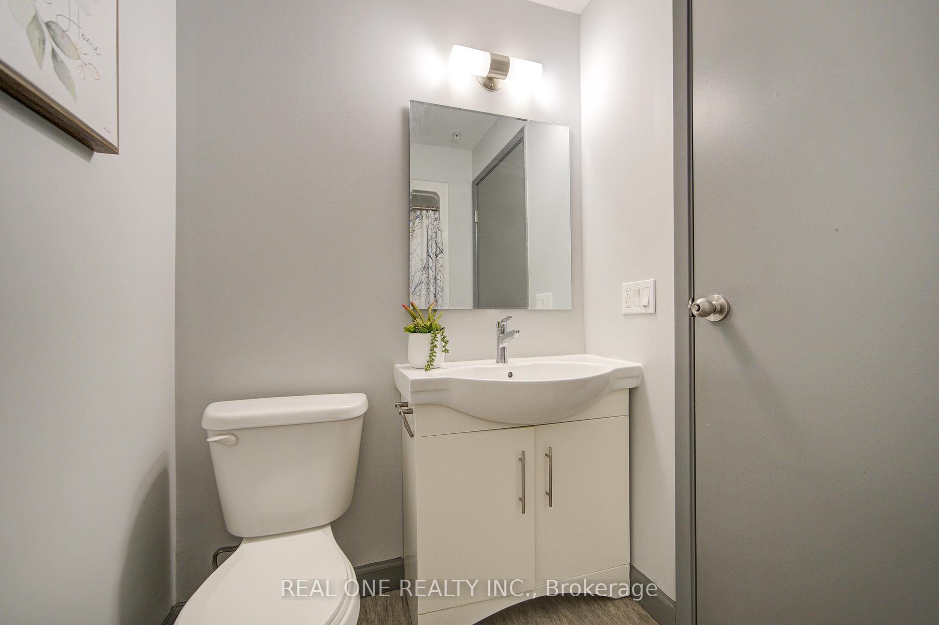 1 Bedroom Condo at 77 Leland, Hamilton For sale