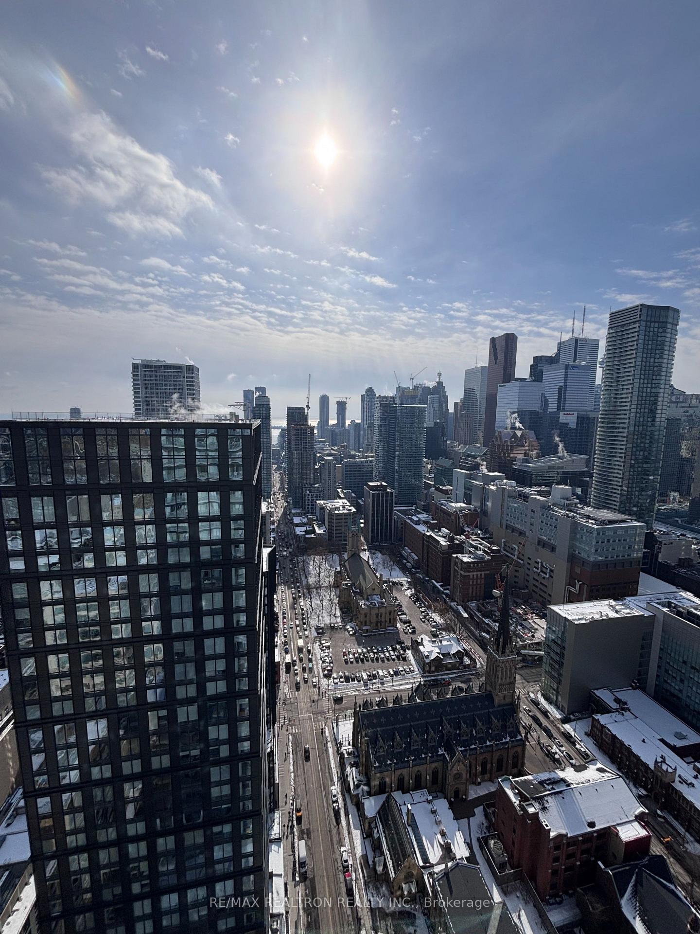3 Bedrooms Condo at 100 Dalhousie, Toronto For sale
