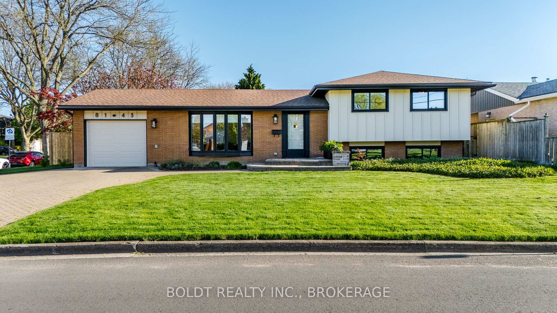 8143 Sarah Street, Niagara Falls, ON L2G 6T9