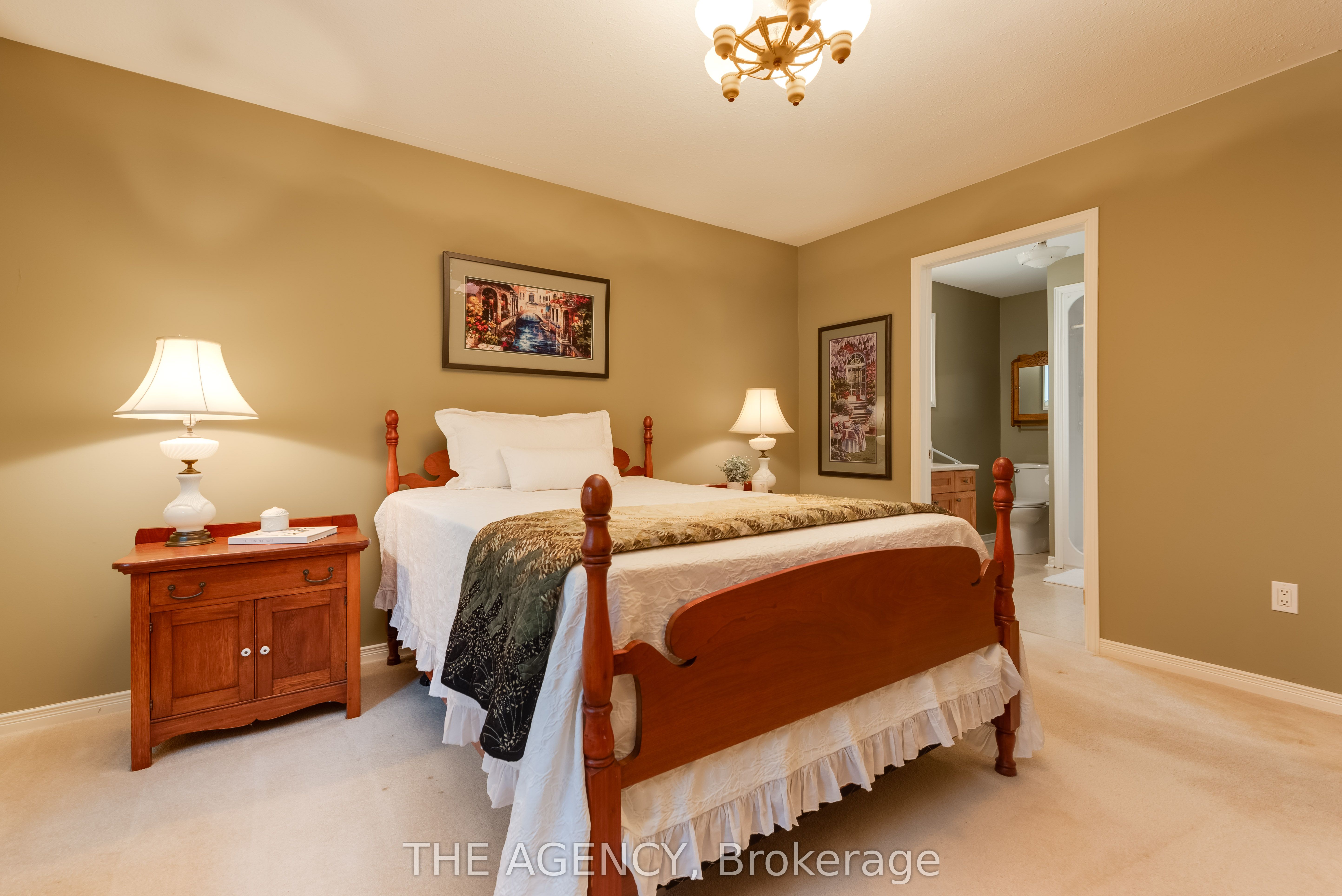 5 Springwood Crescent, Gravenhurst, ON P1P 1Z1