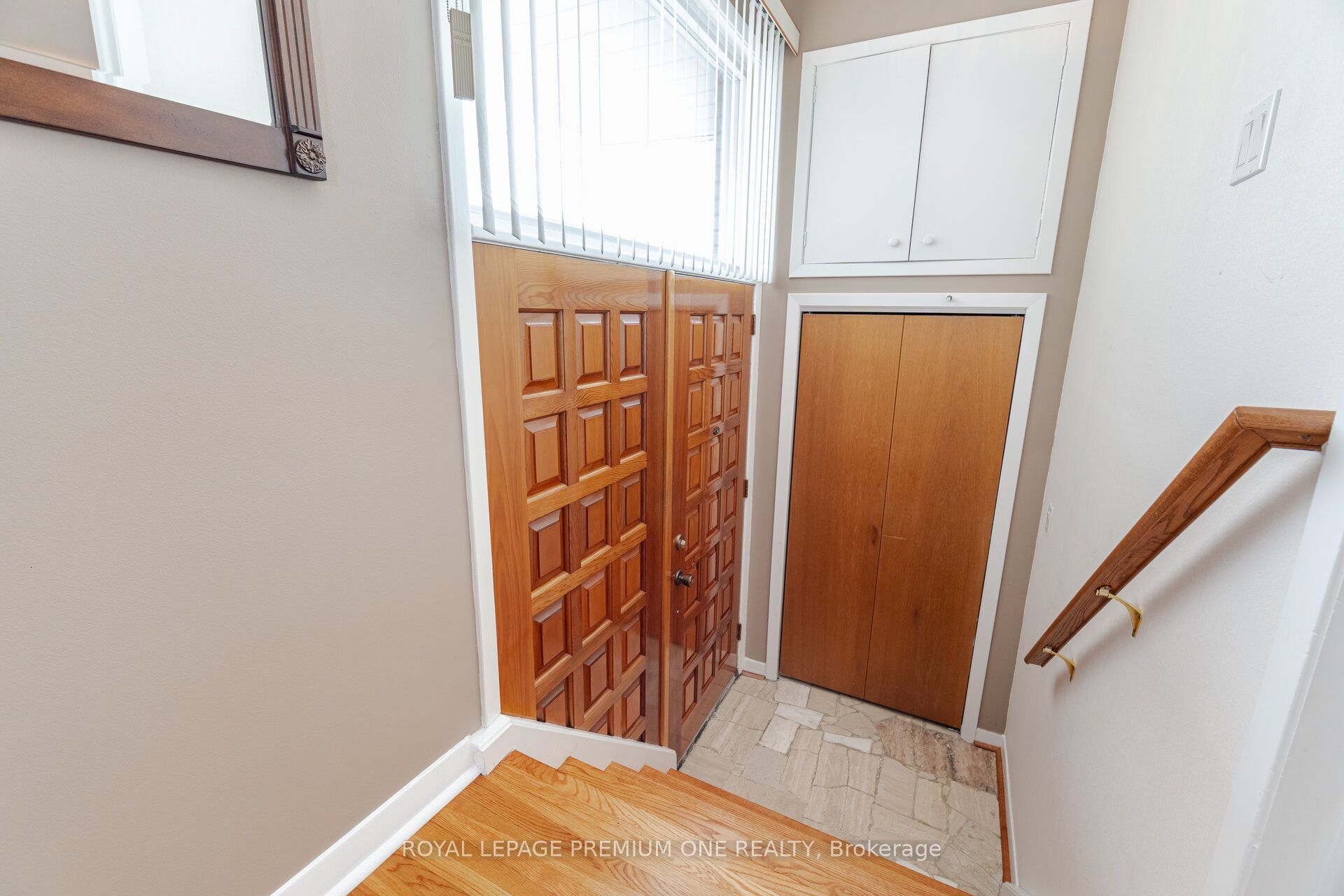 128 Hullmar Drive