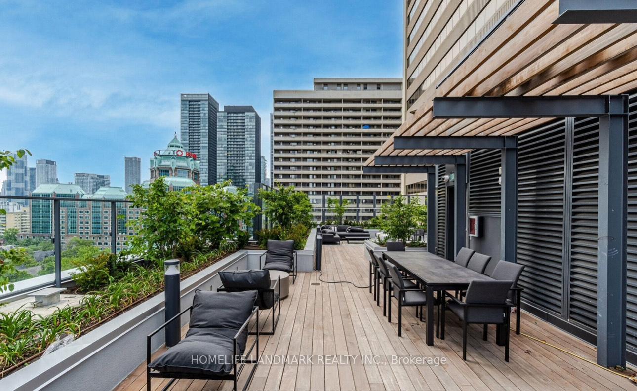 1 Bedroom Condo at 395 Bloor, Toronto For sale