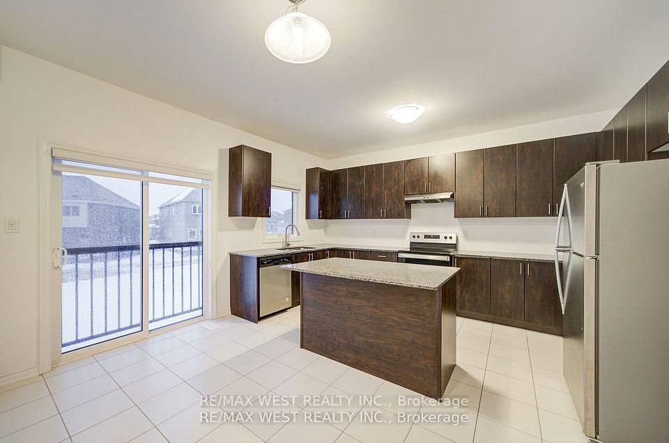 319 Ridley Crescent