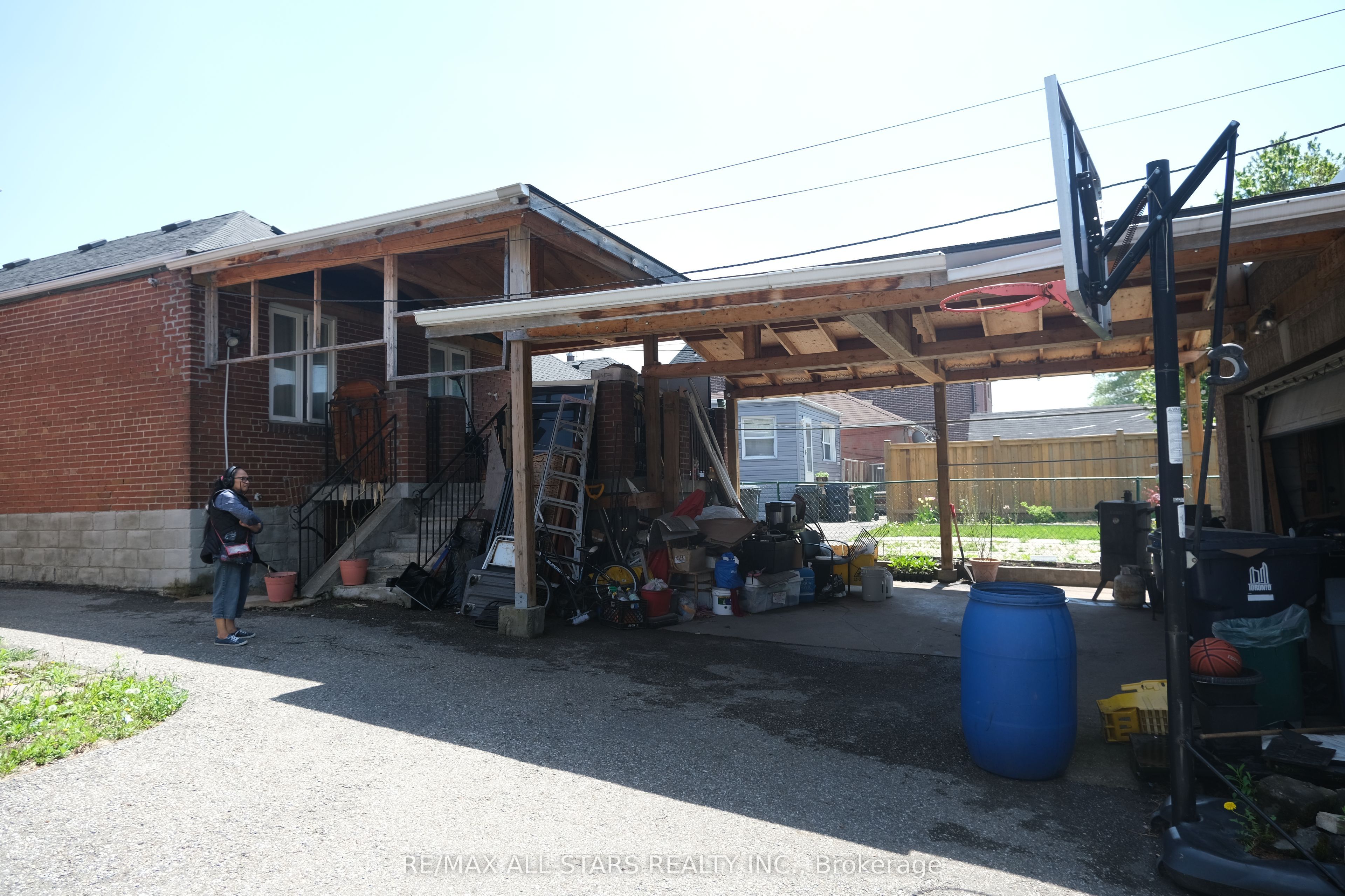 626 Caledonia Road