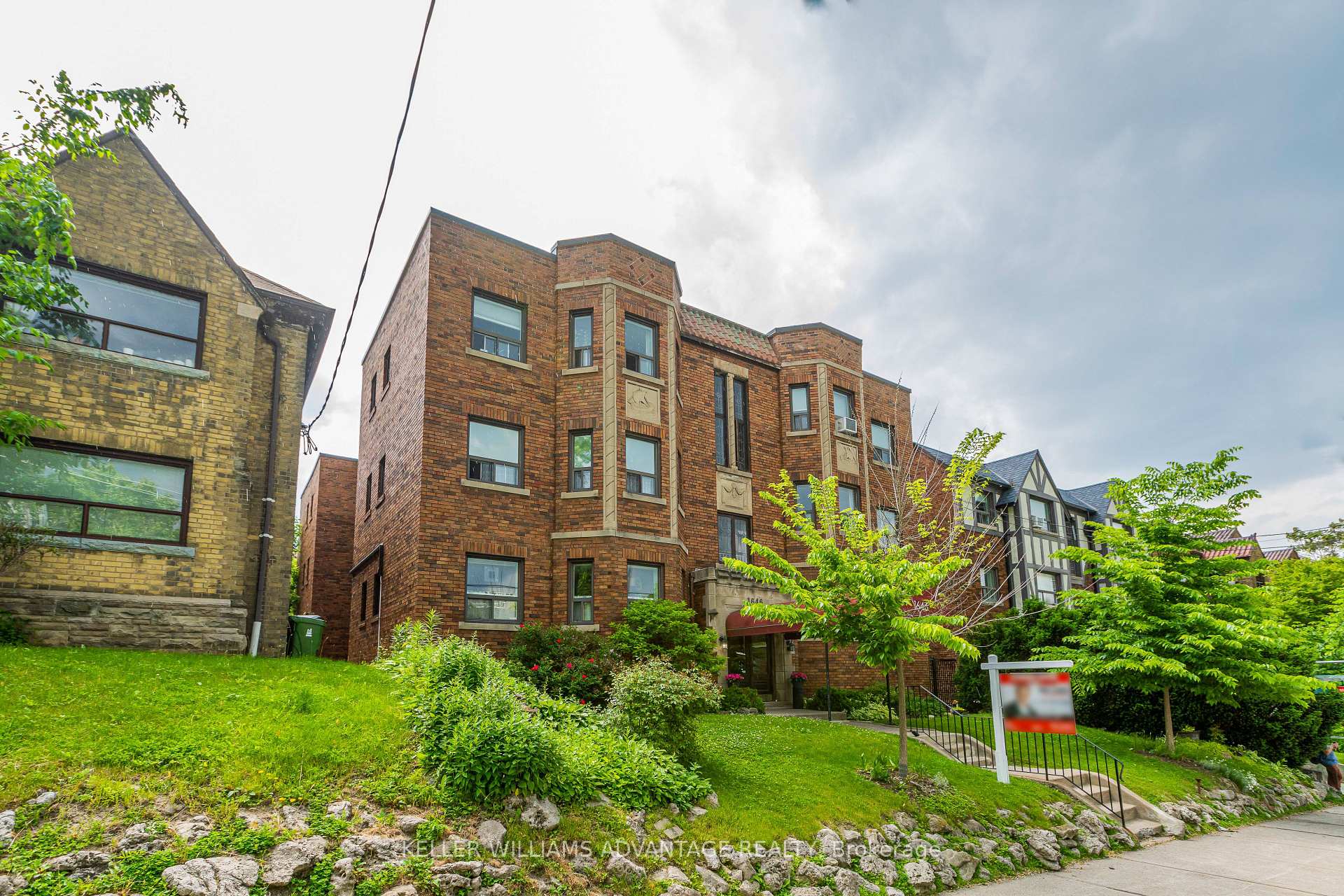 1 Bedroom Co-op at 1646 Bathurst, Toronto For sale