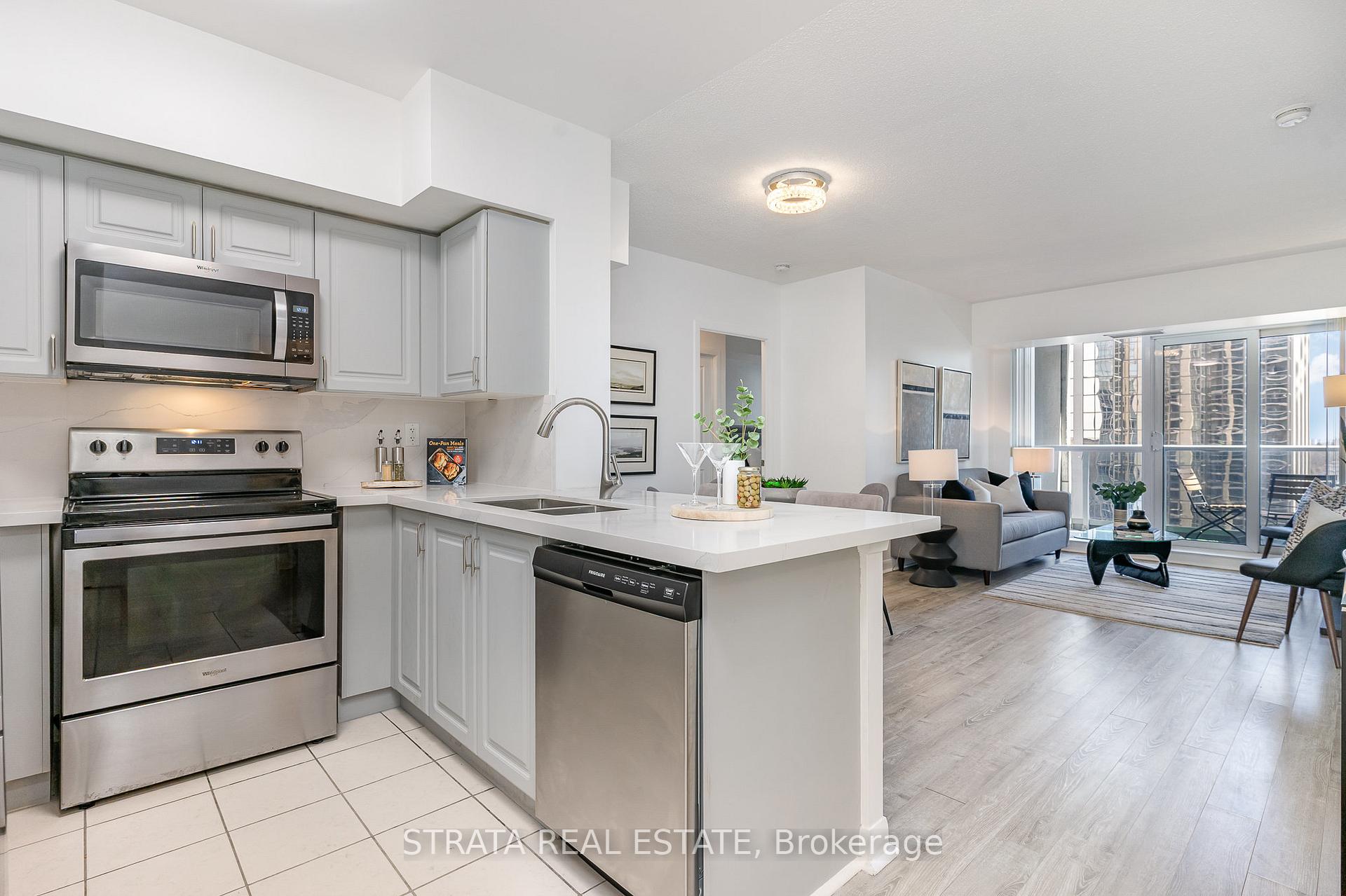 3 Bedrooms Condo at 4978 Yonge, Toronto For sale