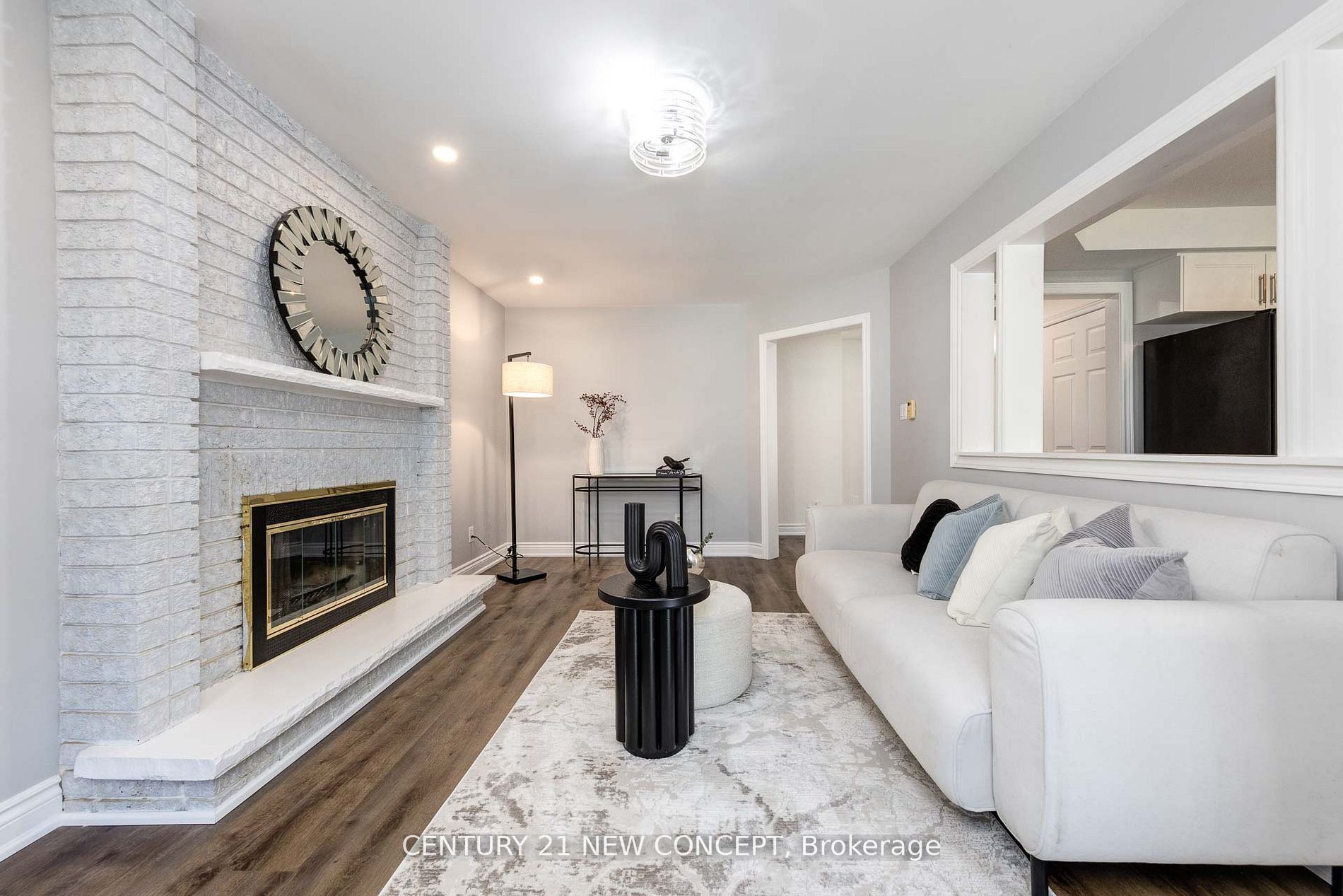 184 Gwendolyn Boulevard