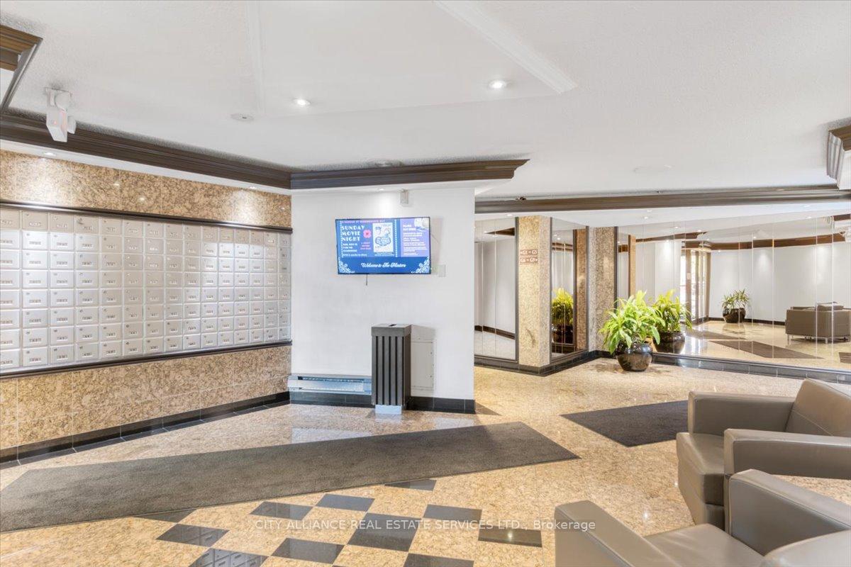 2 Bedrooms Condo at 284 Mill, Toronto For sale