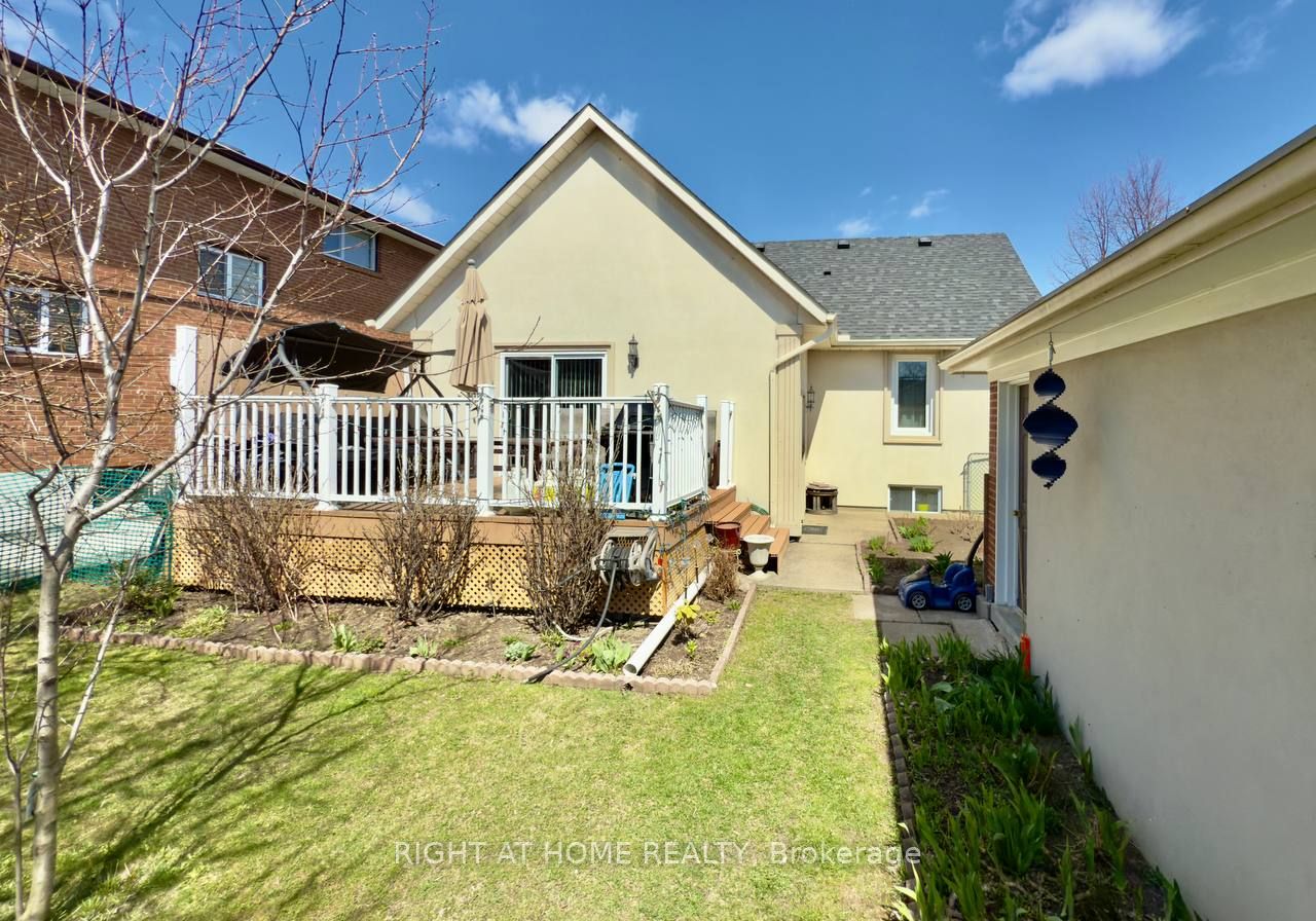 25 Burlingame Road