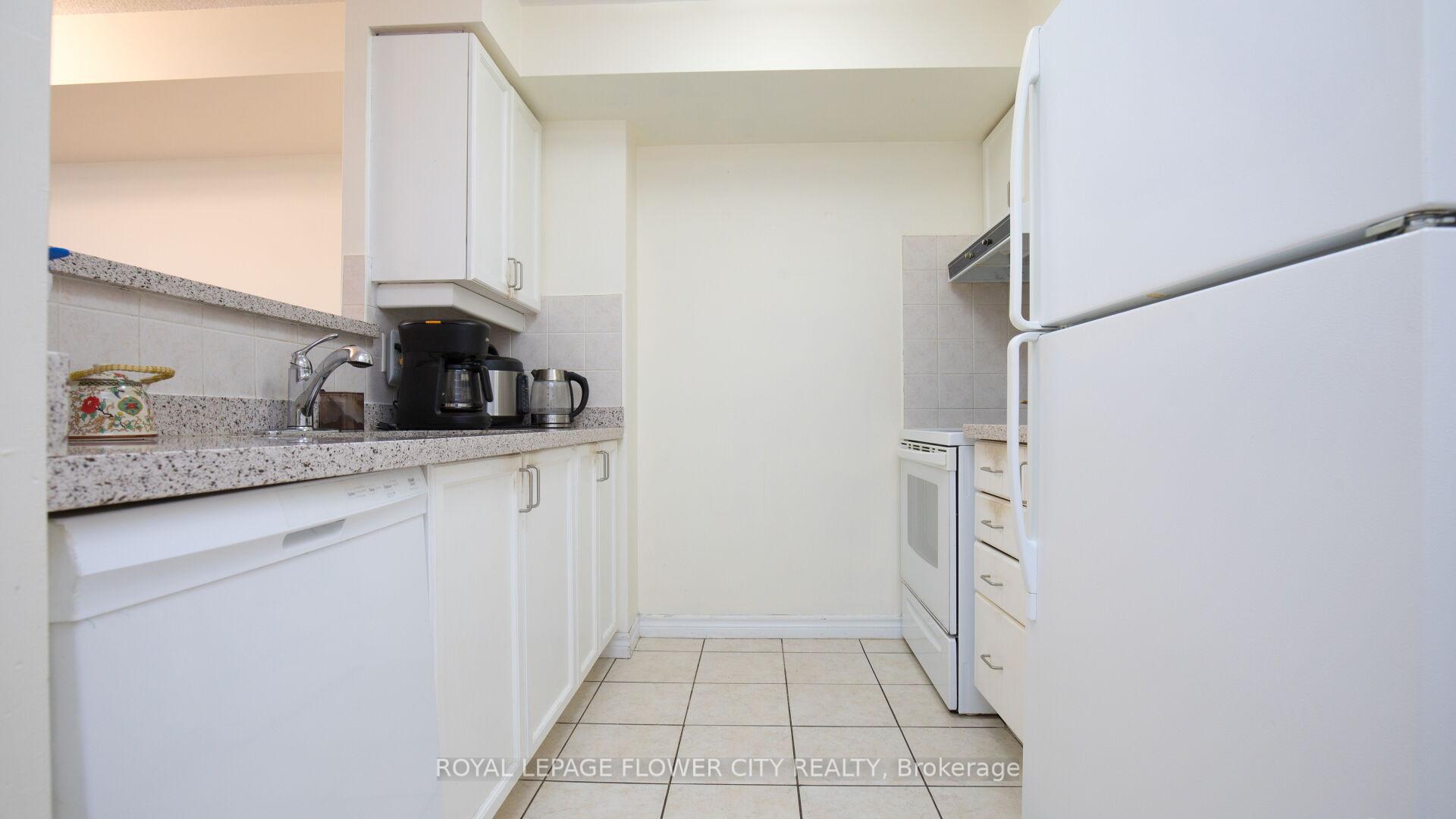 2 Bedrooms Condo at 700 Humberwood, Toronto For sale