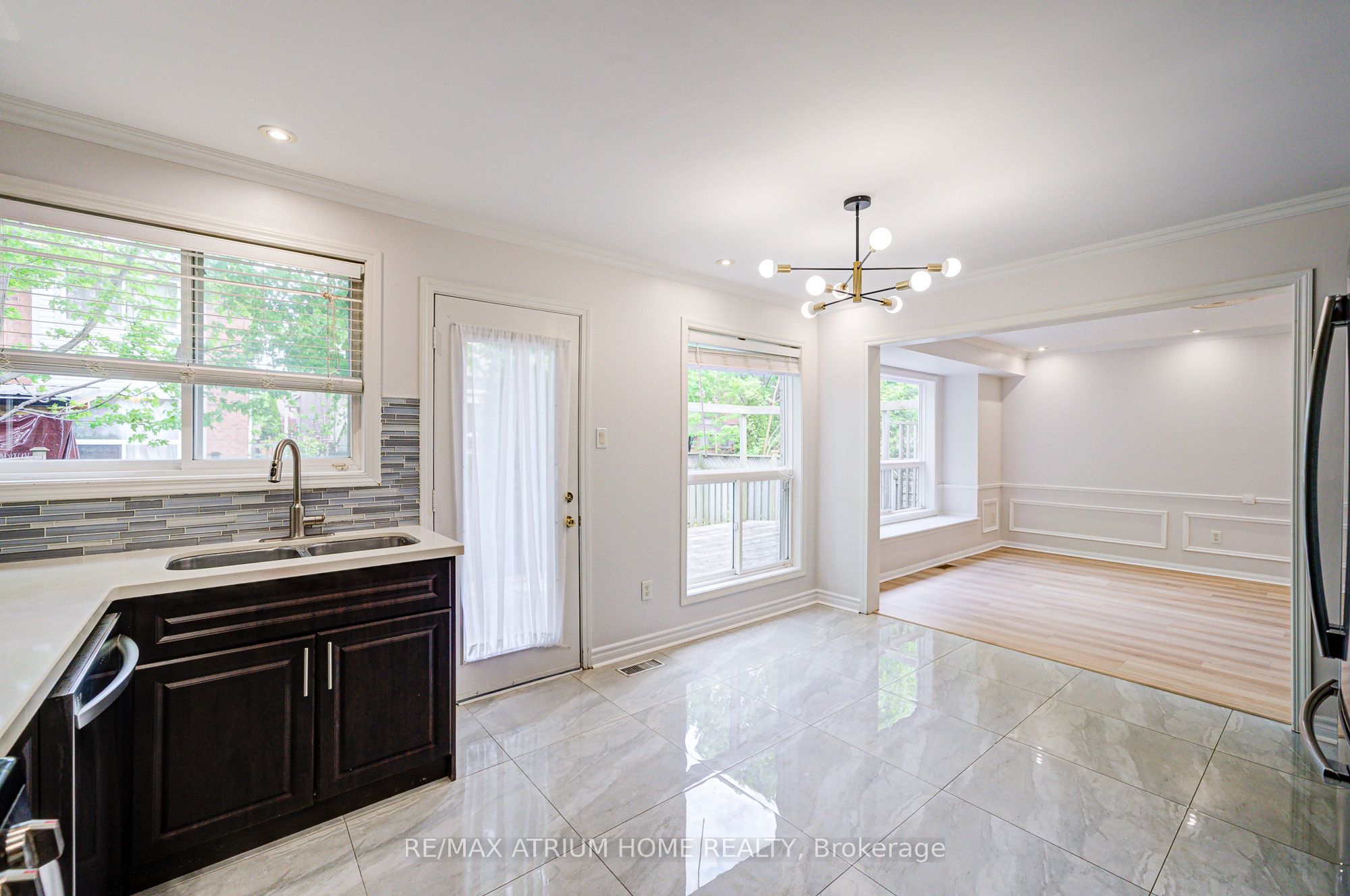 2293 Oakhaven Drive