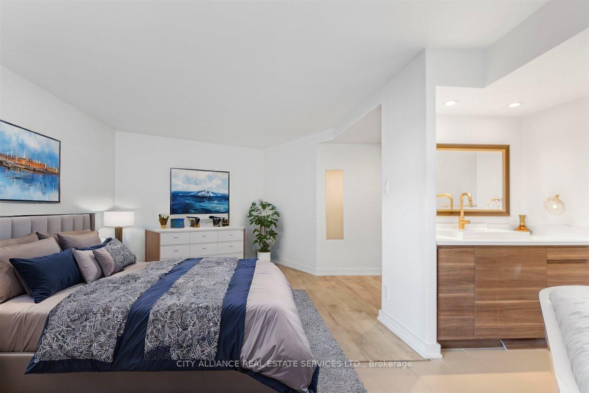 2 Bedrooms Condo at 284 Mill, Toronto For sale