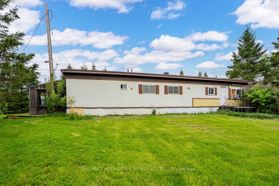 19235 Beaver Brook