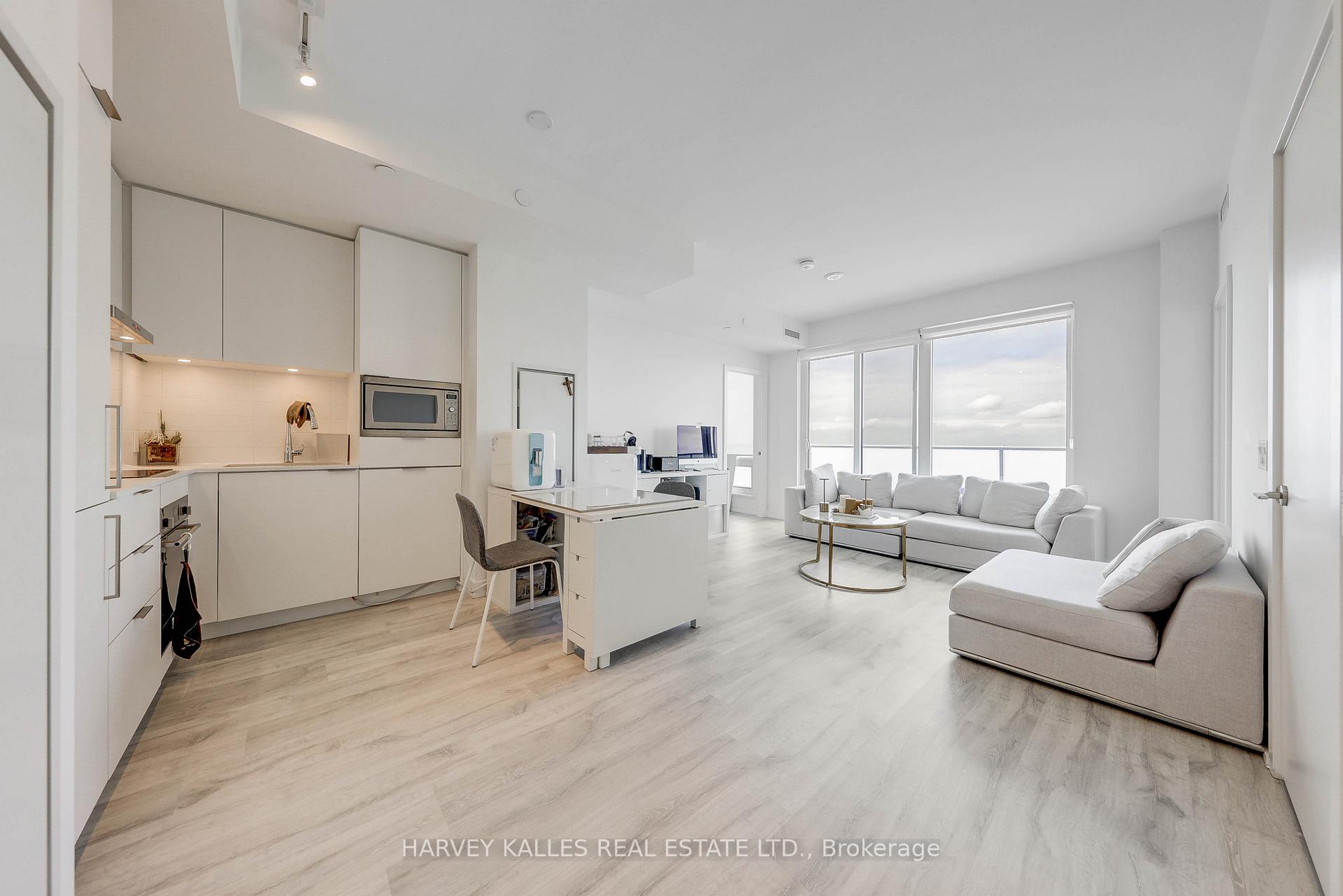7 Golden Lion Heights N2908