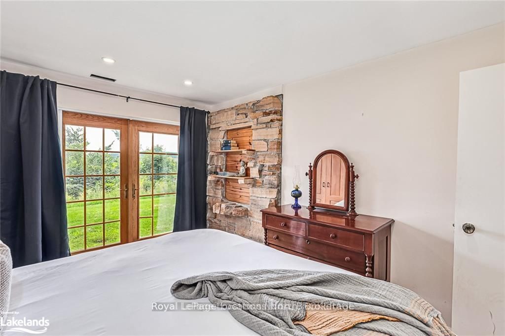 795310 The Blue Mountains Clearview Townline