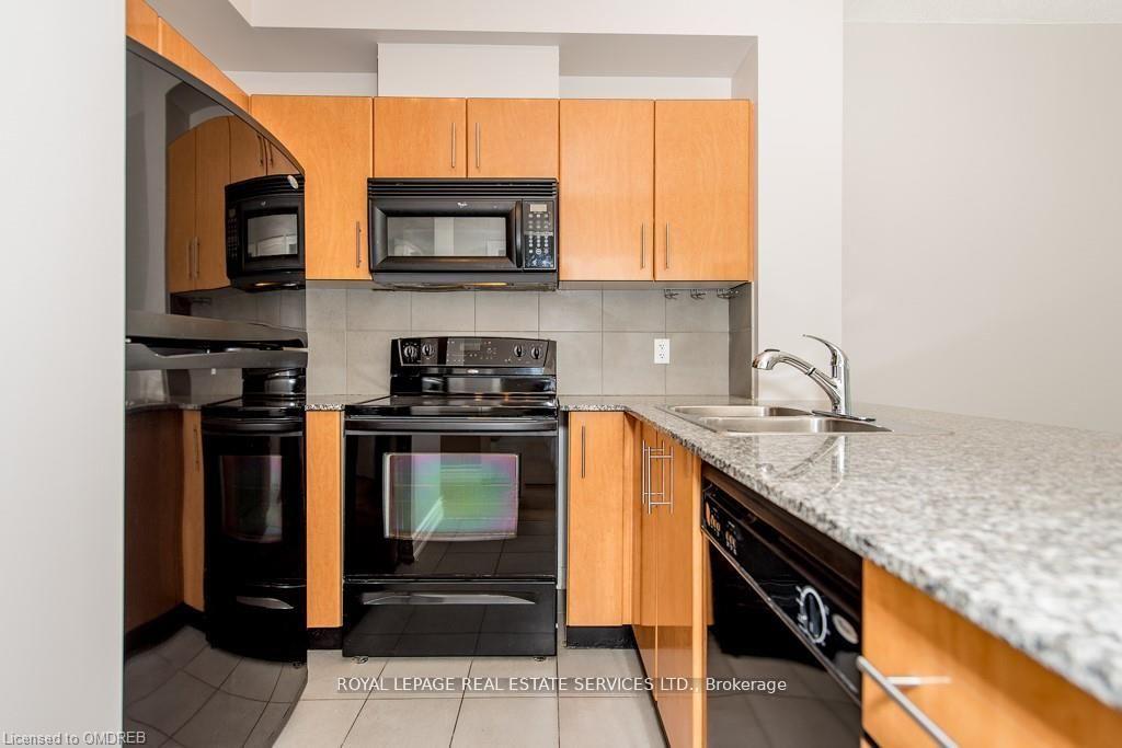 1 Bedroom Condo at 16 Yonge, Toronto For sale