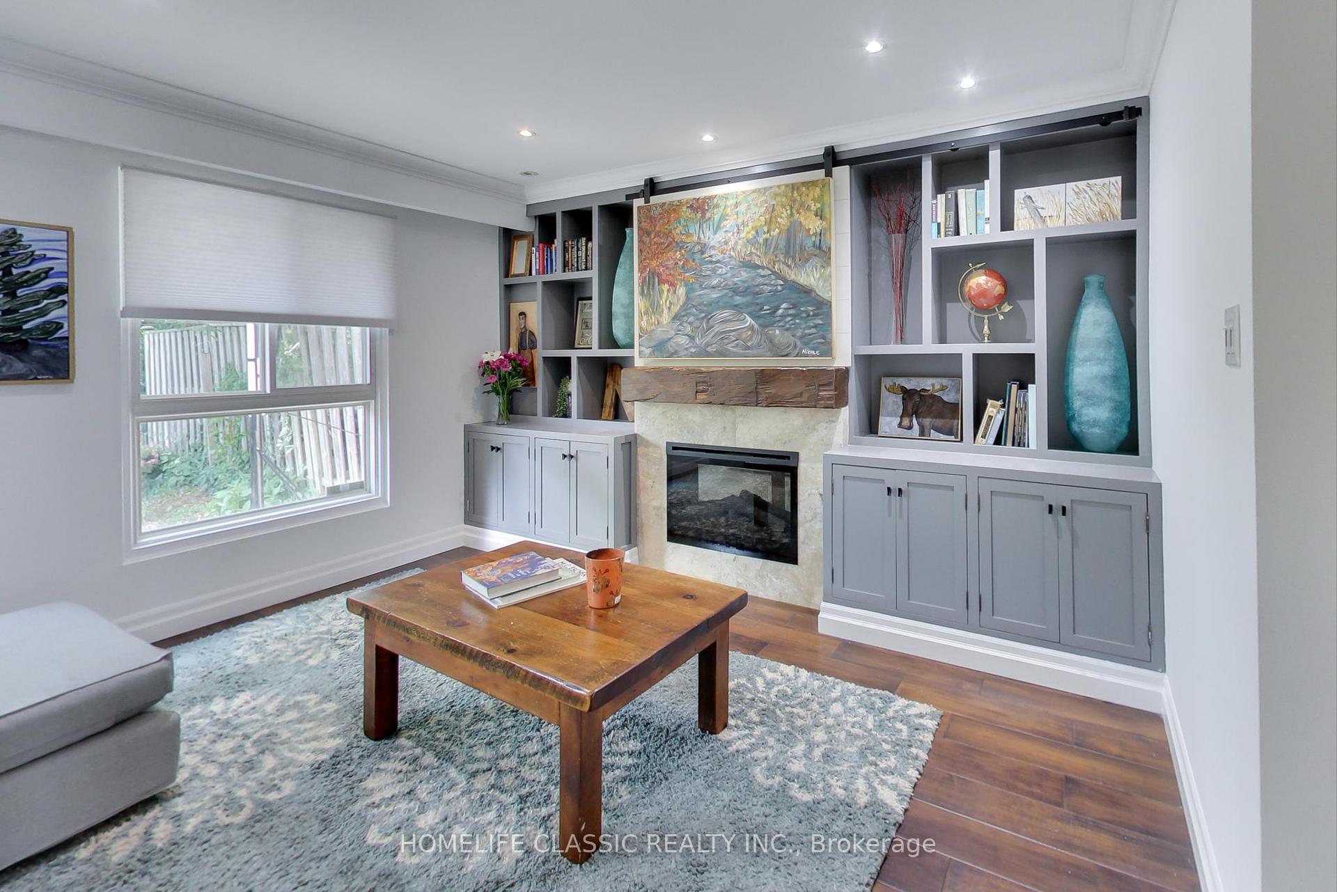 4 Bedrooms Condo at 108 Wild Briarway, Toronto For sale