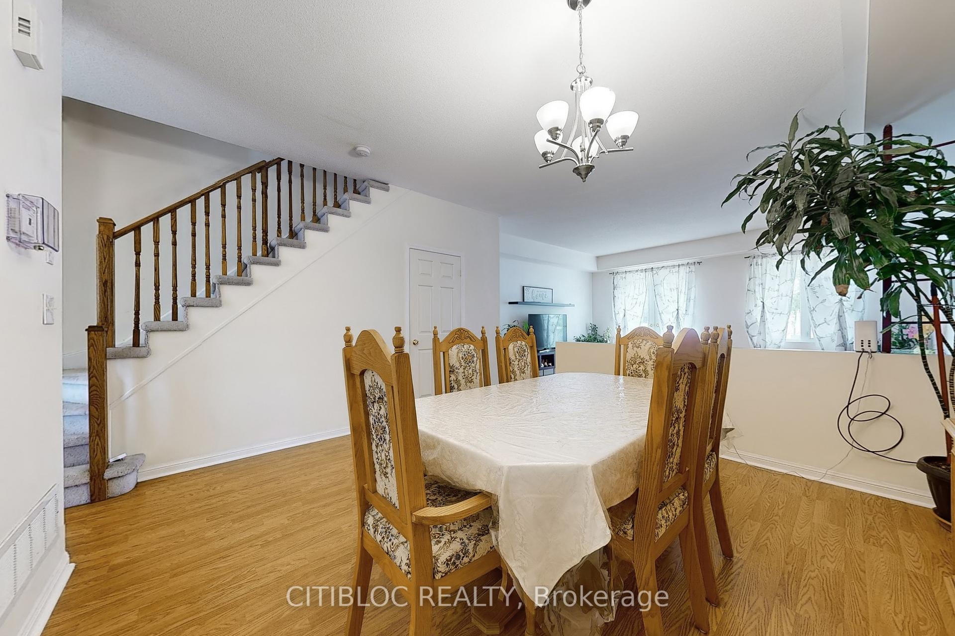 4 Bedrooms Condo at 3029 Finch, Toronto For sale