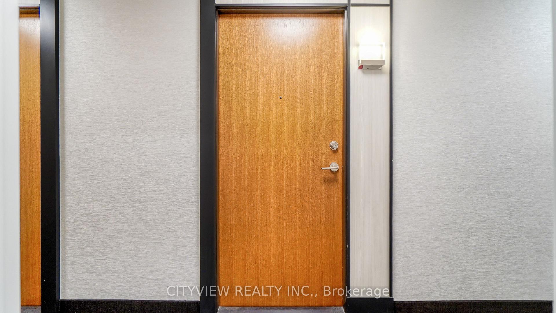 2 Bedrooms Condo at 20 Shore Breeze, Toronto For sale