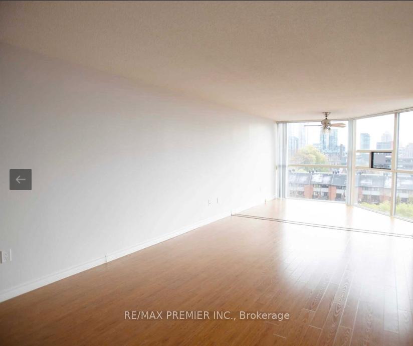1 Bedroom Condo at 725 King,  Toronto For sale