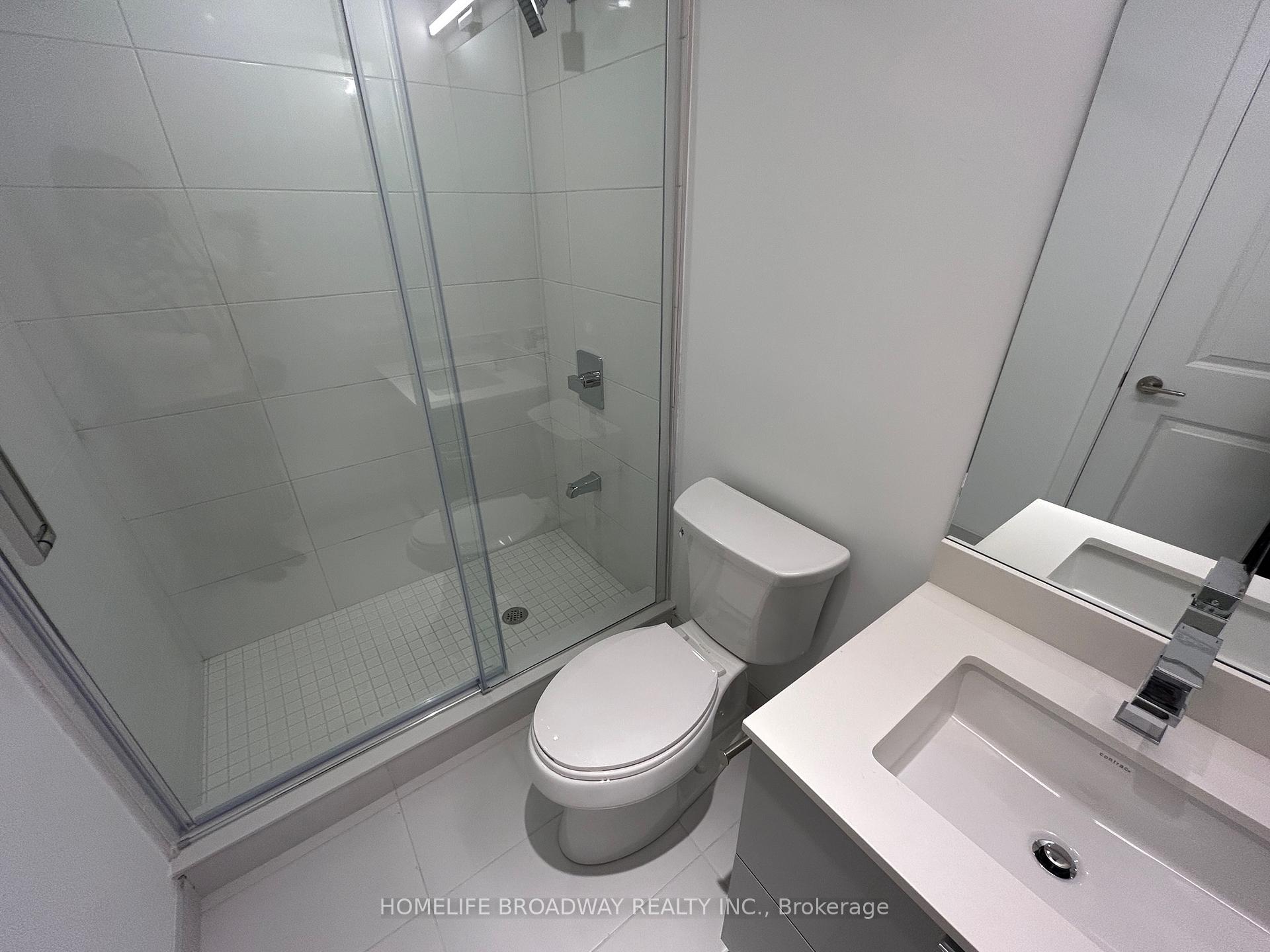2 Bedrooms Condo at 395 Bloor, Toronto For sale
