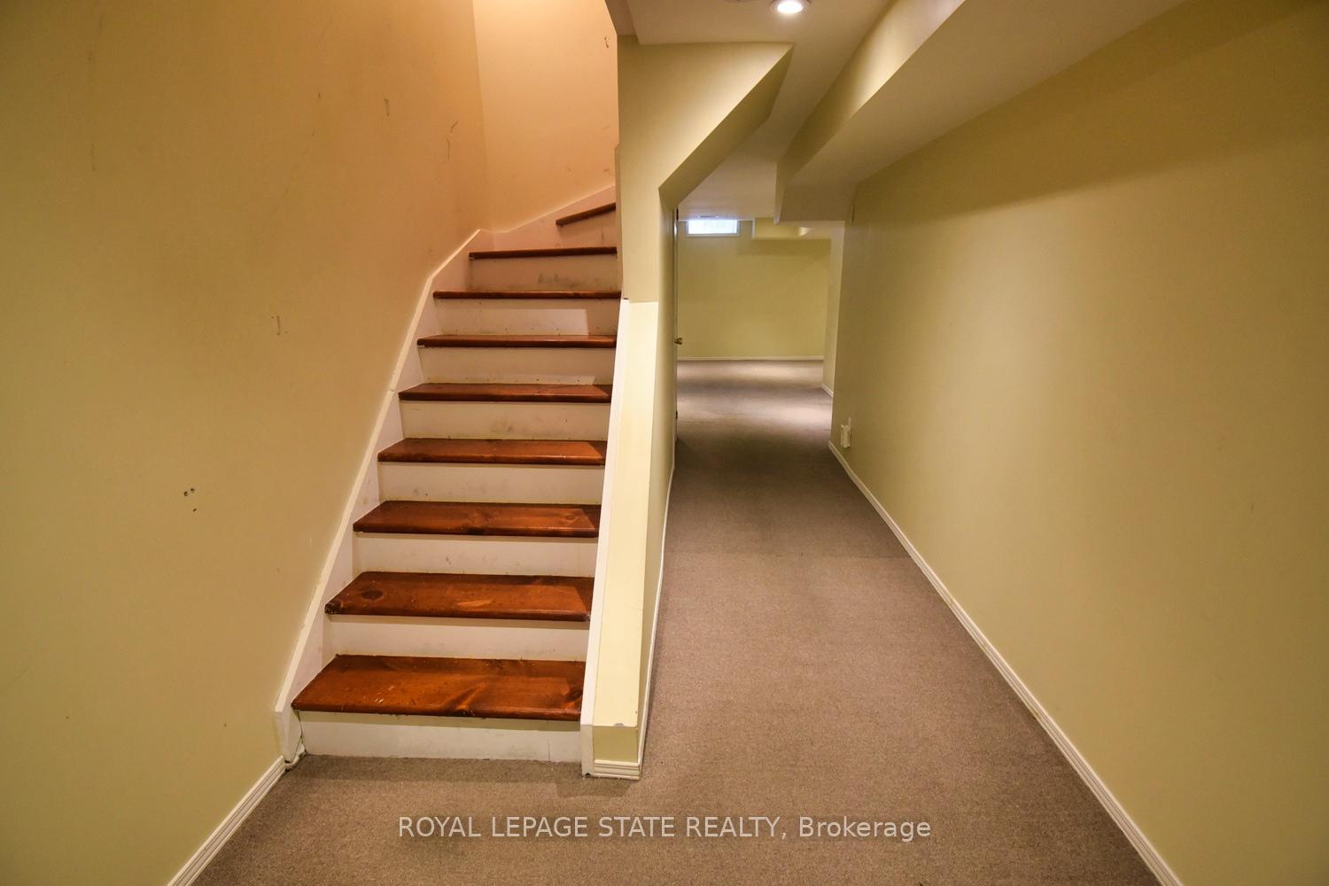 3 Bedrooms Condo at 565 Rymal, Hamilton For sale