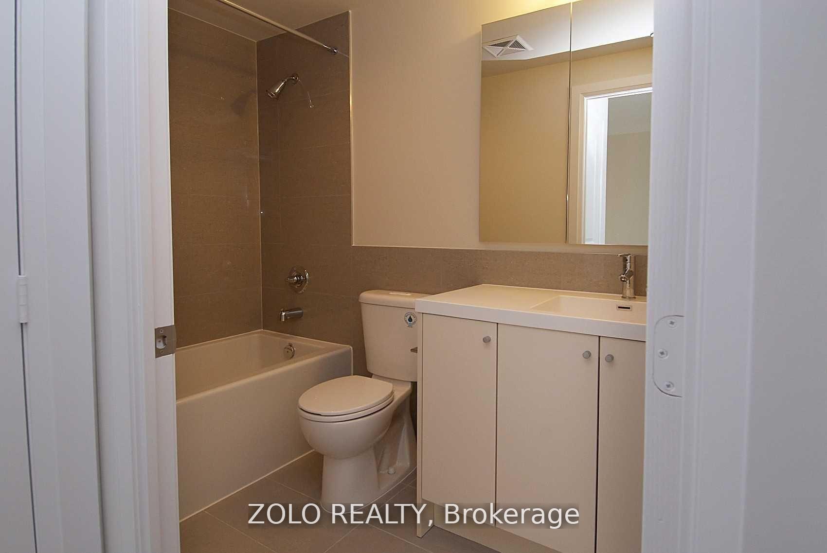 2 Bedrooms Condo at 2 Old Mill, Toronto For sale